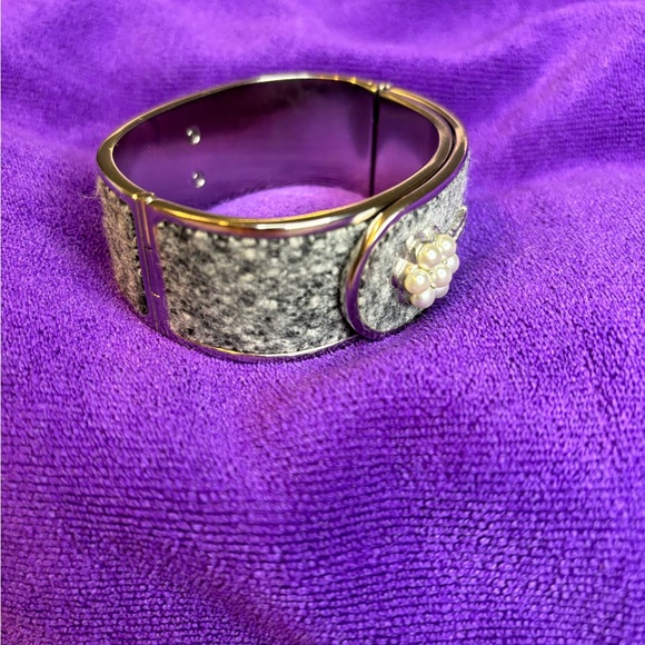 Chanel Cuff - Picture 6 of 6